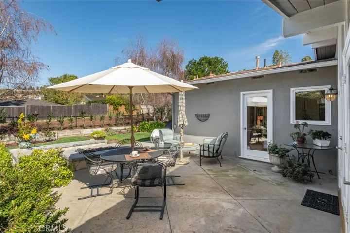 833 Tyburn Road, Palos Verdes Estates, California 90274