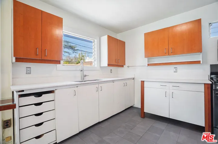 245 Windward Avenue, Venice, California 90291