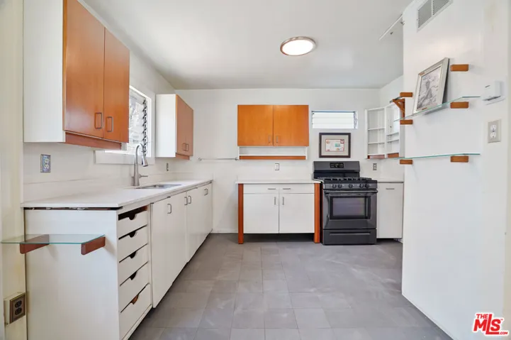245 Windward Avenue, Venice, California 90291