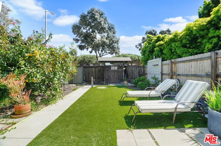 245 Windward Avenue, Venice, California 90291
