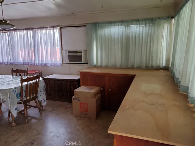 enclosed sunroom