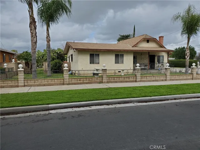 5789 Mountain View Avenue, Riverside, California 92504
