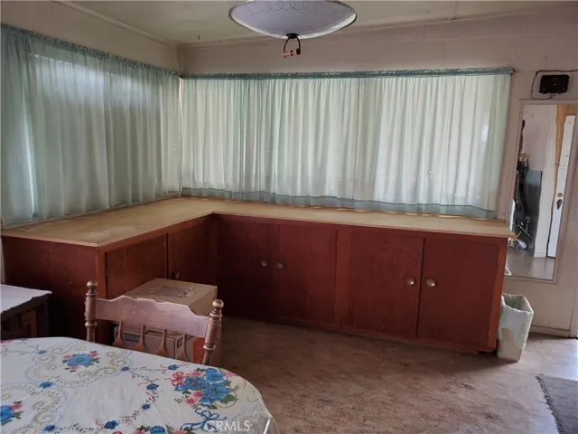 enclosed sunroom