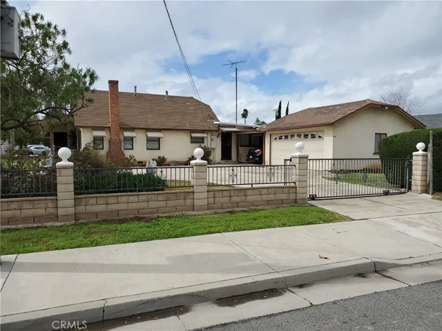 5789 Mountain View Avenue, Riverside, California 92504