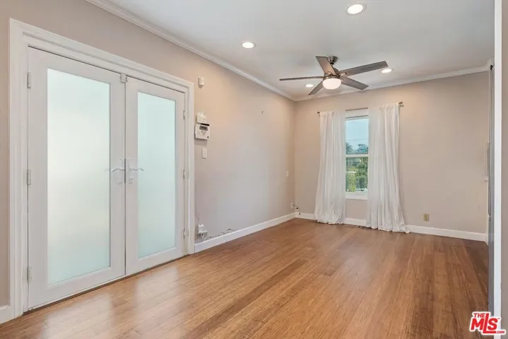 7031 Earldom Avenue, Playa Del Rey, California 90293