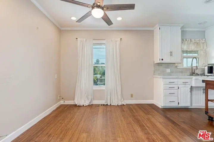 7031 Earldom Avenue, Playa Del Rey, California 90293