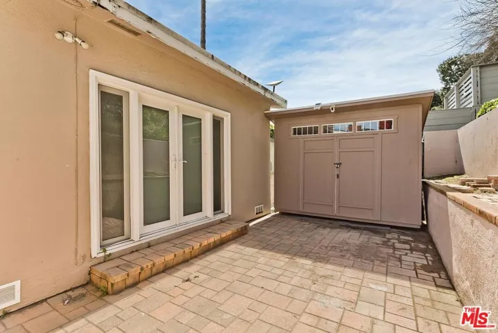 7031 Earldom Avenue, Playa Del Rey, California 90293