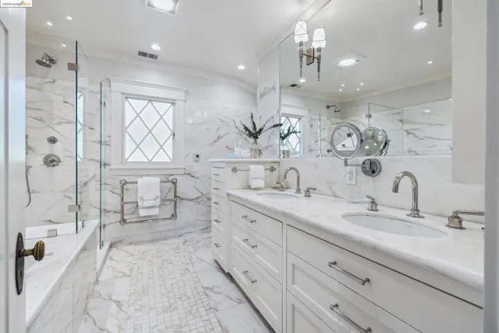 5932 Ostrander Rd, Oakland, California 94618