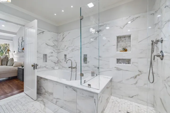 5932 Ostrander Rd, Oakland, California 94618