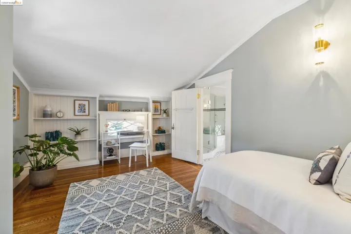 5932 Ostrander Rd, Oakland, California 94618
