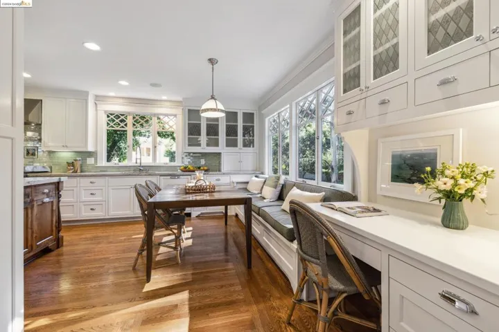 5932 Ostrander Rd, Oakland, California 94618