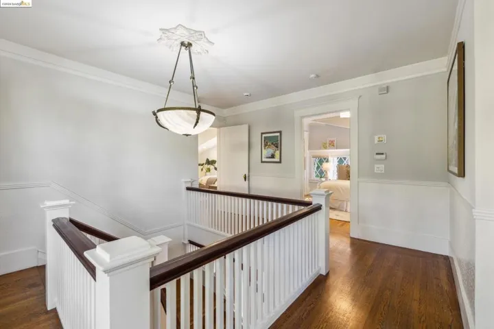 5932 Ostrander Rd, Oakland, California 94618
