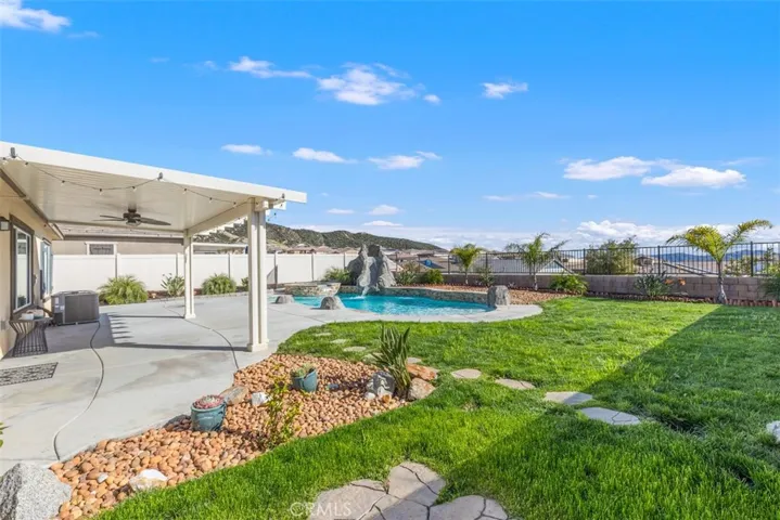 22663 Juliet Way, Wildomar, California 92595