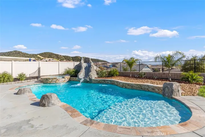 22663 Juliet Way, Wildomar, California 92595