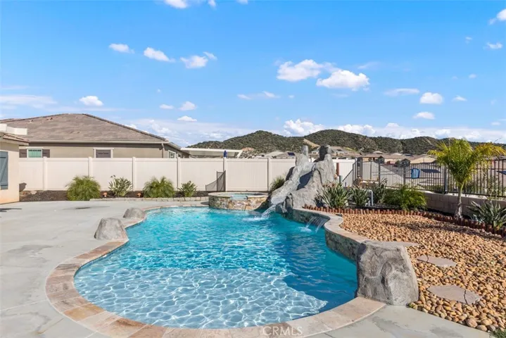 22663 Juliet Way, Wildomar, California 92595