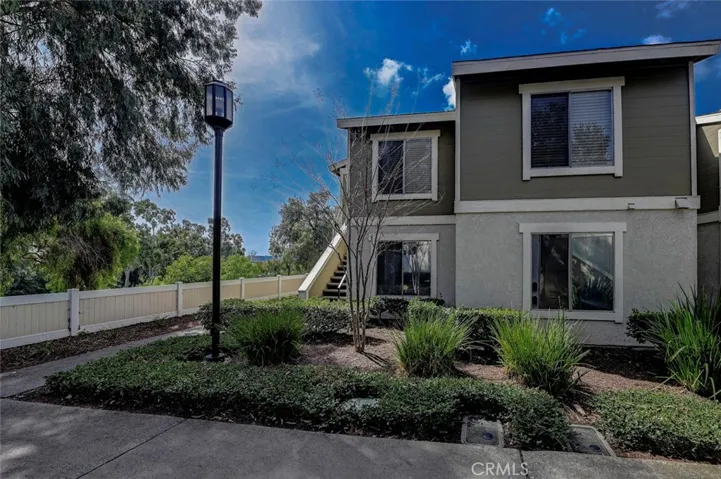 26286 Los Viveros B, Mission Viejo, California 92691