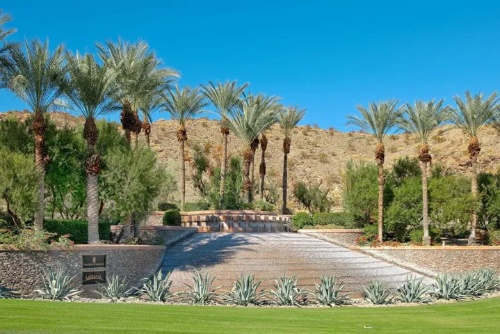 Welcome to Mirada Estate