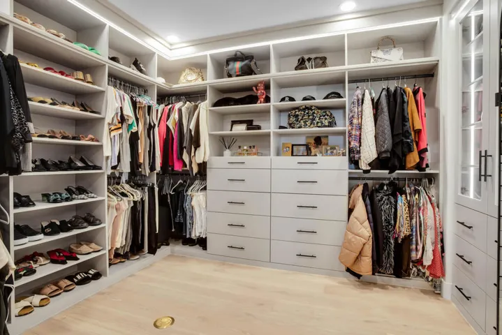 Primary Walk in Closet