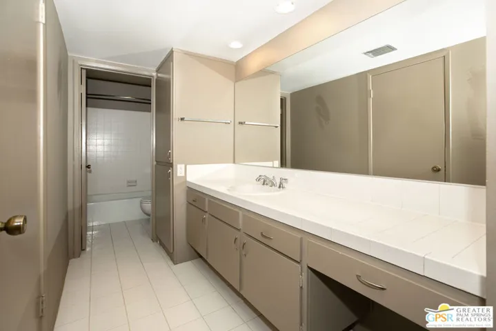 1411 N Sunrise Way 3, Palm Springs, California 92262