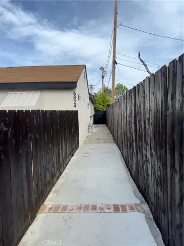 6824 Lubao Avenue, Winnetka, California 91306