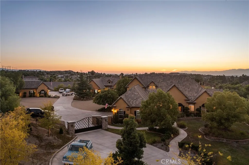 14787 Wood Road, Riverside, California 92508, 7 Bedrooms Bedrooms, ,6 BathroomsBathrooms,Residential,For Sale,Wood,SW24049522
