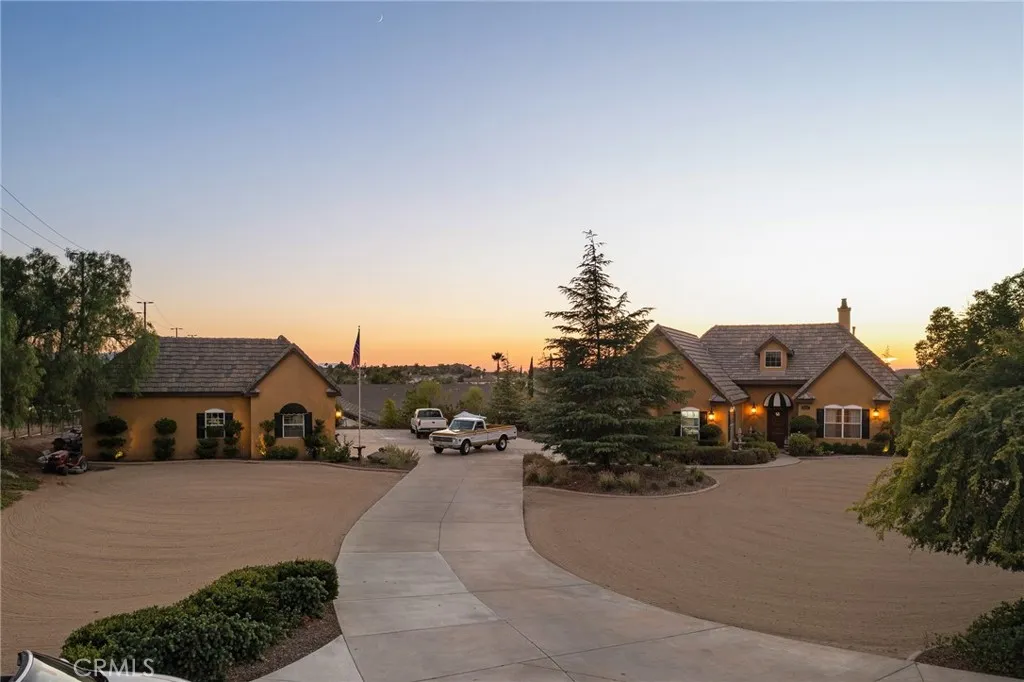 14787 Wood Road, Riverside, California 92508 home-pic-1