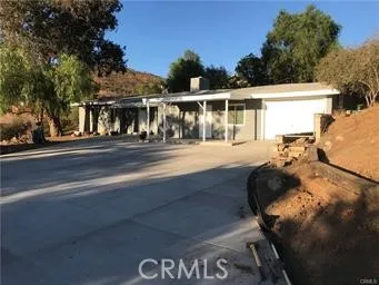 32755 Wagon Wheel Road, Agua Dulce, California 91390