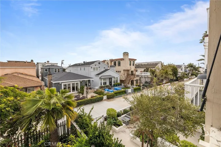 429 10th Street, Manhattan Beach, California 90266