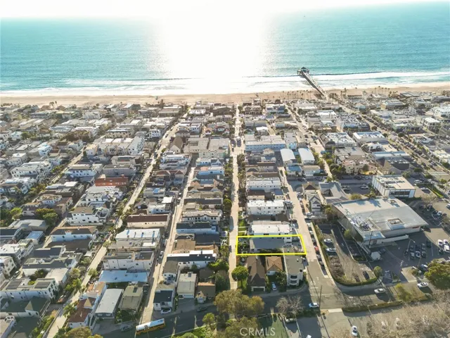 429 10th Street, Manhattan Beach, California 90266
