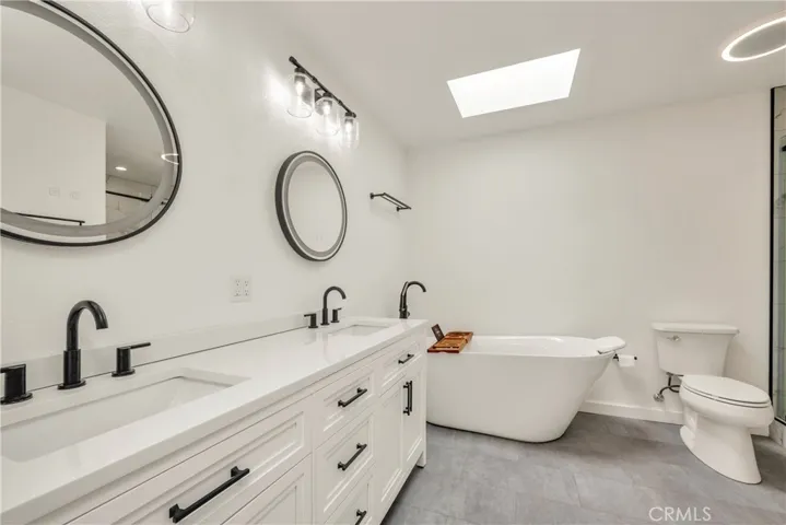 18654 North Shore, Hidden Valley Lake, California 95467