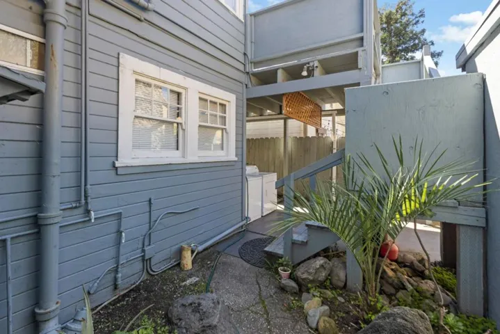 508 Military Way, Palo Alto, California 94306