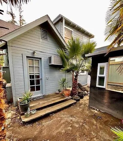 508 Military Way, Palo Alto, California 94306