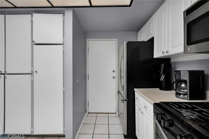 21901 Dupont Street 13, Chatsworth, California 91311