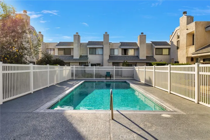 21901 Dupont Street 13, Chatsworth, California 91311