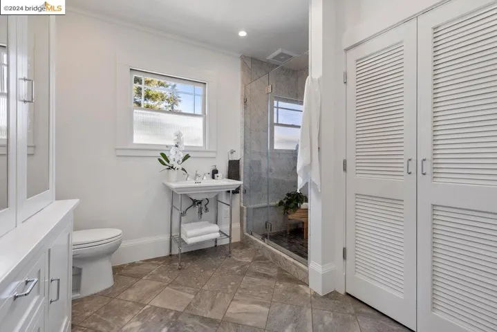 90 Fairview Ave, Piedmont, California 94610