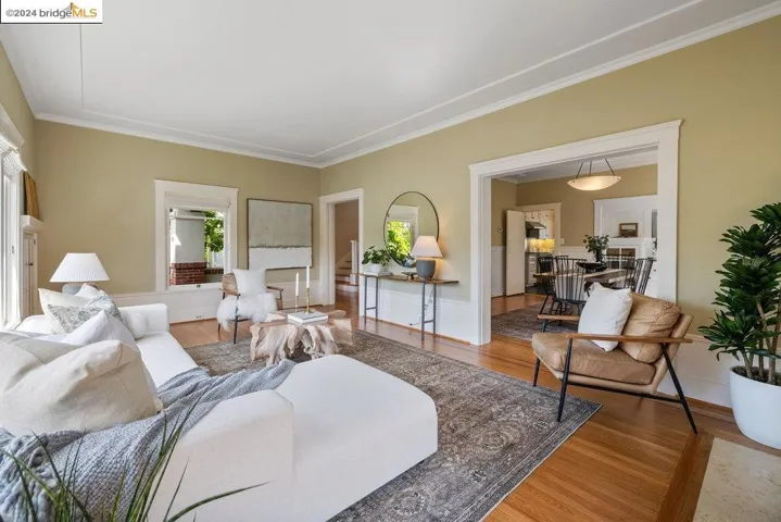 90 Fairview Ave, Piedmont, California 94610