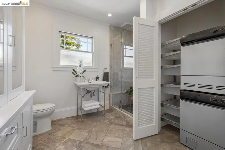 90 Fairview Ave, Piedmont, California 94610
