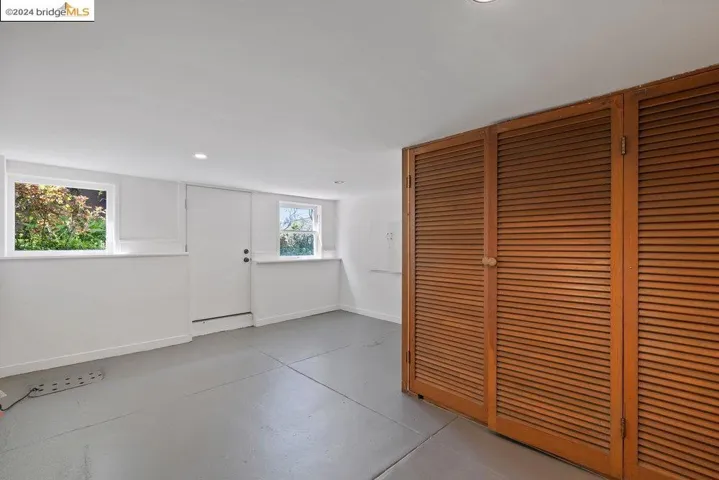 90 Fairview Ave, Piedmont, California 94610