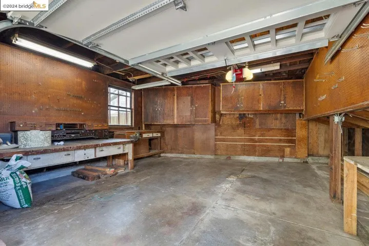 90 Fairview Ave, Piedmont, California 94610