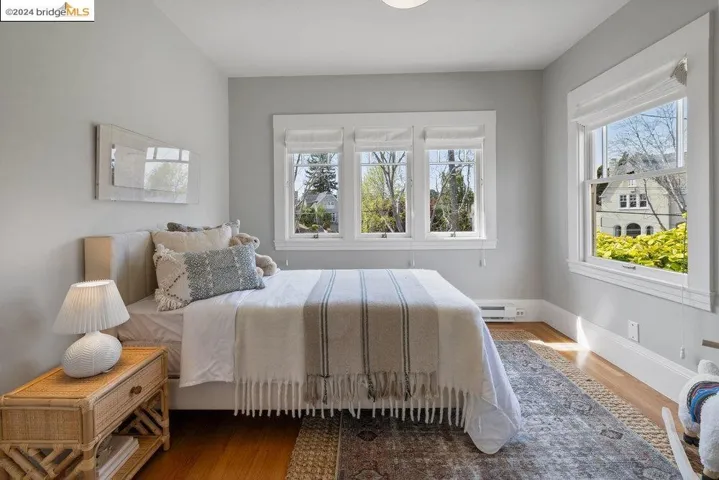 90 Fairview Ave, Piedmont, California 94610
