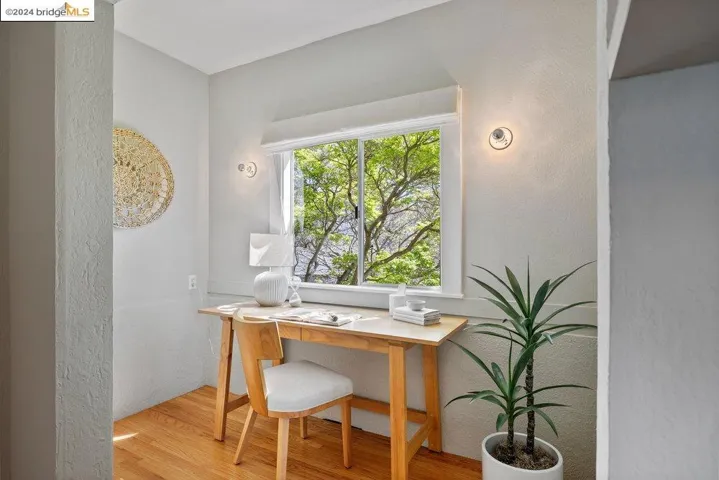 90 Fairview Ave, Piedmont, California 94610