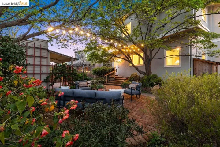 90 Fairview Ave, Piedmont, California 94610
