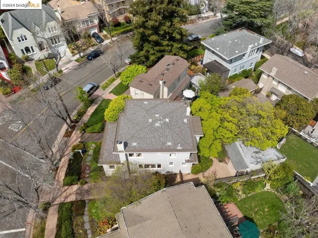 90 Fairview Ave, Piedmont, California 94610