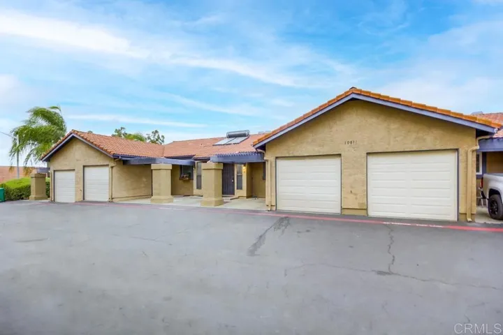 10811 Riderwood B, Santee, California 92071