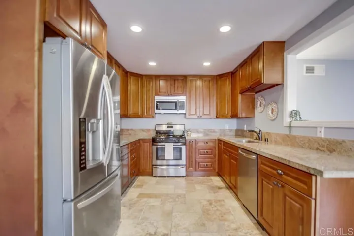10811 Riderwood B, Santee, California 92071