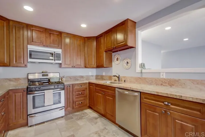 10811 Riderwood B, Santee, California 92071