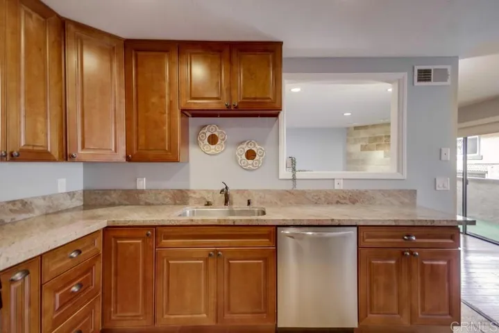 10811 Riderwood B, Santee, California 92071