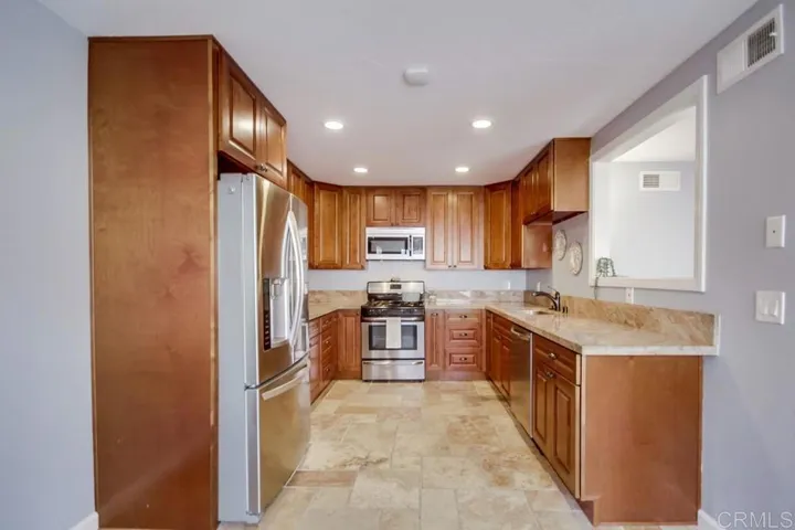 10811 Riderwood B, Santee, California 92071