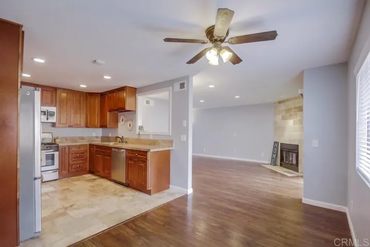 10811 Riderwood B, Santee, California 92071