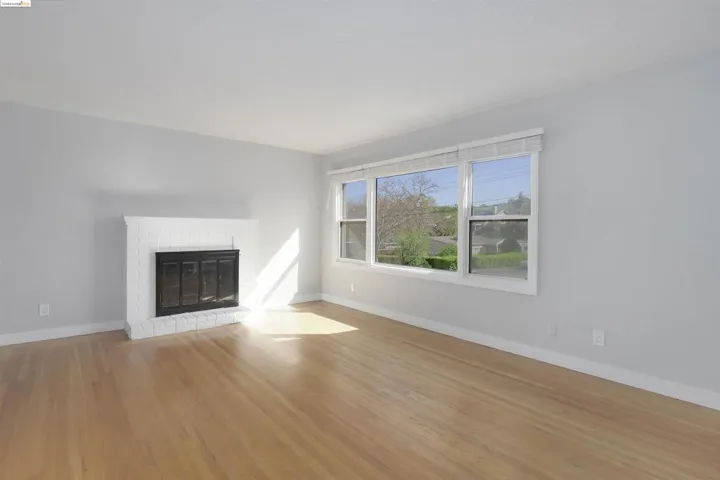 108 Lois Ave, Pittsburg, California 94565